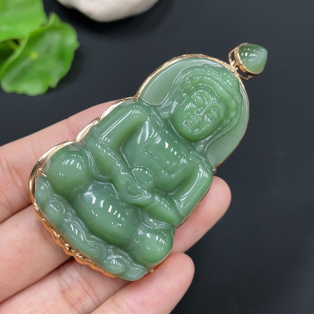 H26022636 Hetian Jade Inlaid Pendant Guanyin 18K Gold Total Weight Approx. 33.2g