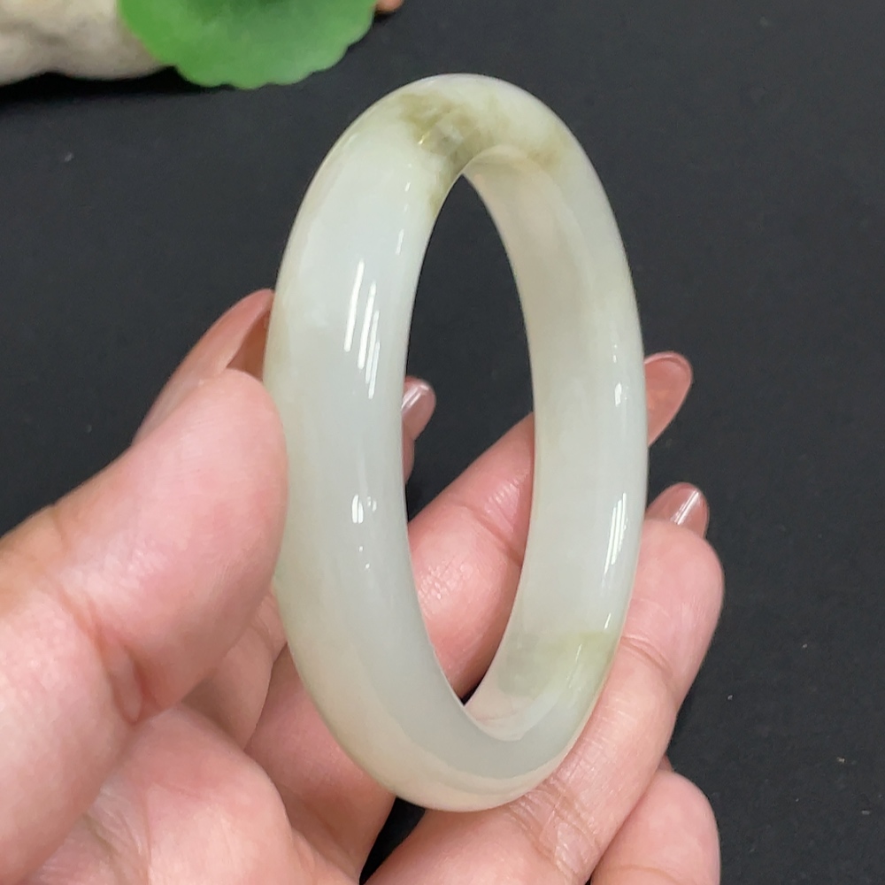 H34074664 Hetian Jade Round Bracelet, Size 53.7, Total Weight Approx. 46.6g