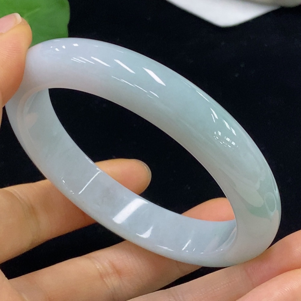 F35114433 Jadeite Round Bracelet Size 59.8 Total Weight Approx. 61.21g