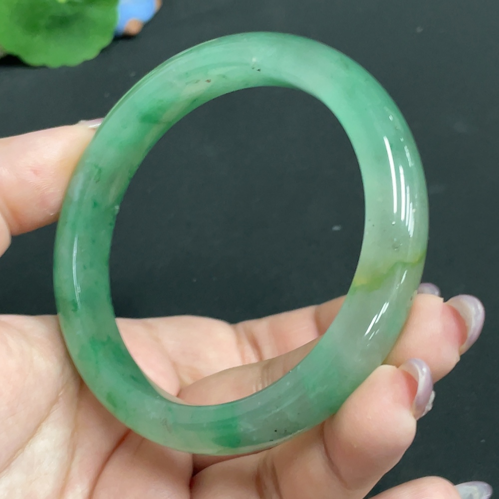 H34955375 African Emerald (Dulong Jade) Regular Bracelet