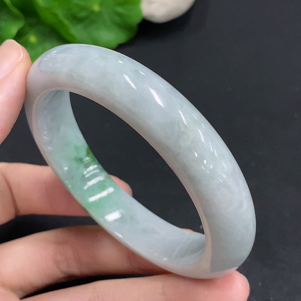 F30458487 Jadeite Round Bangle, Total Weight Approx. 61.3g, Size 57, Containing Other Minerals