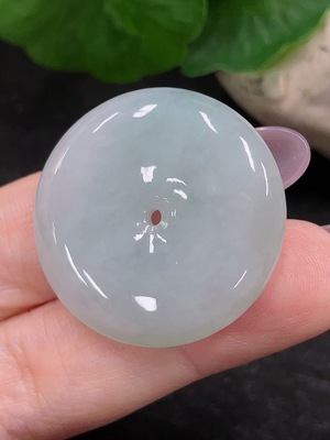 F34965714 Jadeite Peace Clasp Pendant Total Weight Approx. 11.44g