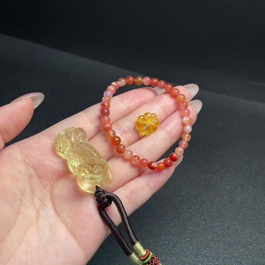 C35096519 Amber + Red Agate with Visible Organic Inclusions + Crystal Accents (Possibly Non-Natural) Jewelry Total Weight Approx. 22.34g Sell as a Lot