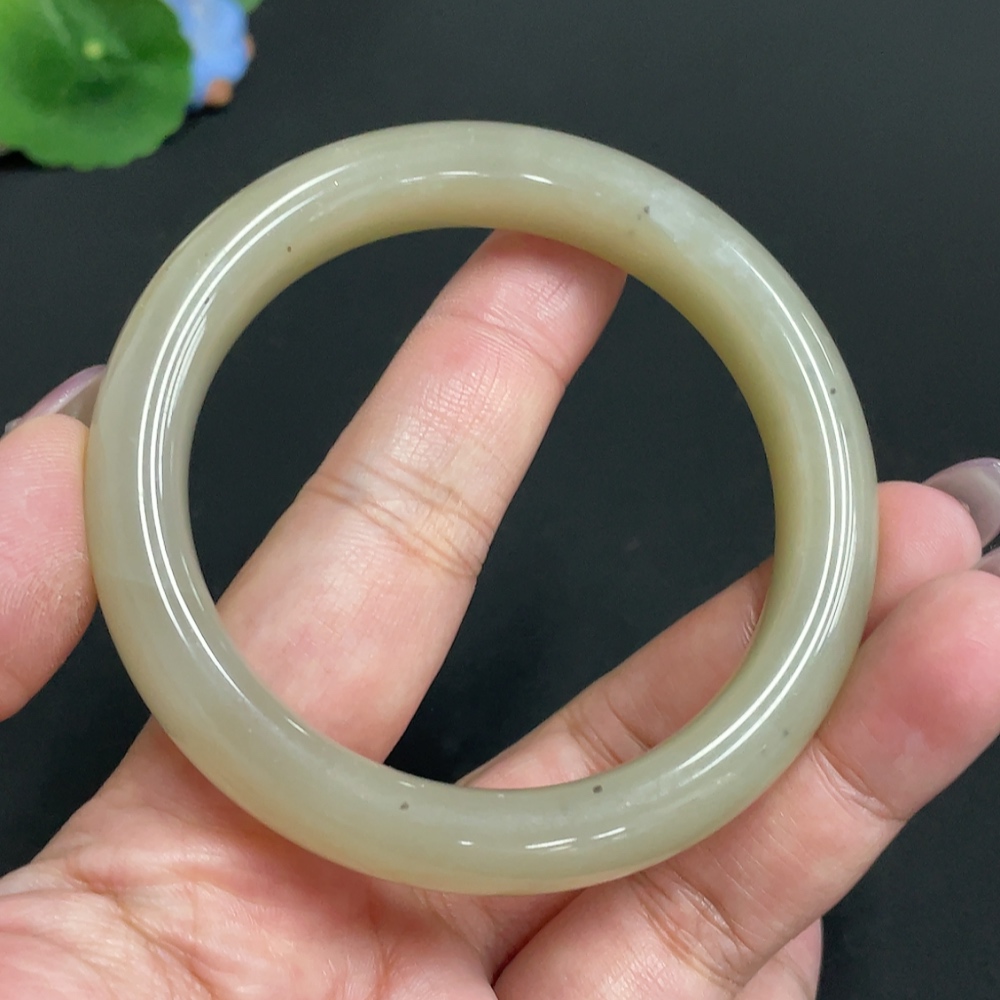 H33882290 Hetian Jade Round Bracelet Size 57.6 Total Weight Approx. 57.9g