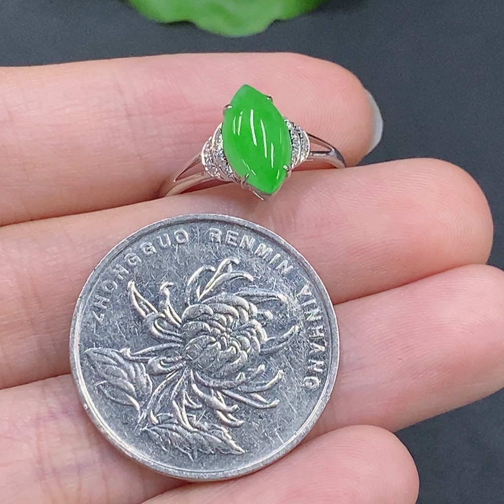 F20303532 Jadeite Cabochon Ring 18k Gold Total Weight Approx. 1.4g Size 16