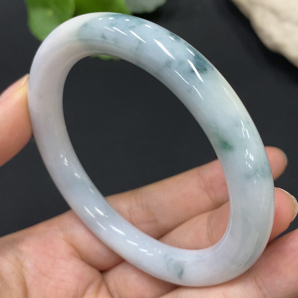 F26021247 Jadeite Round Bangle Total Weight Approx. 46.5g Size 56.3