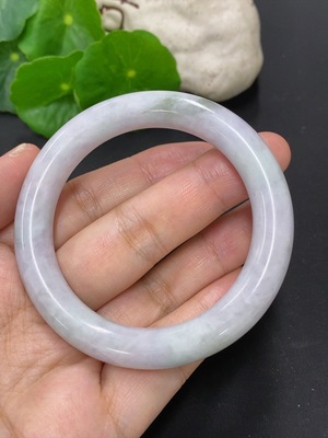 F46557317 翡翠圆条手镯 圈口51 货品总重约48.5克