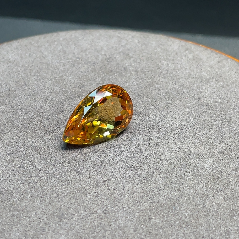 C34041484 Crystal Loose Stone Total Weight Approx. 16.79ct