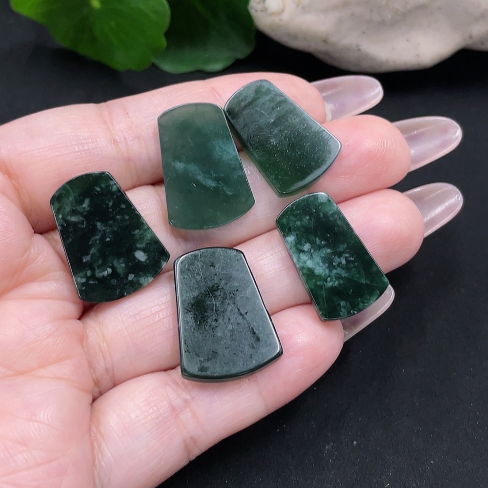 F35083299 Jadeite Plain Pendant Set Sell as a Lot