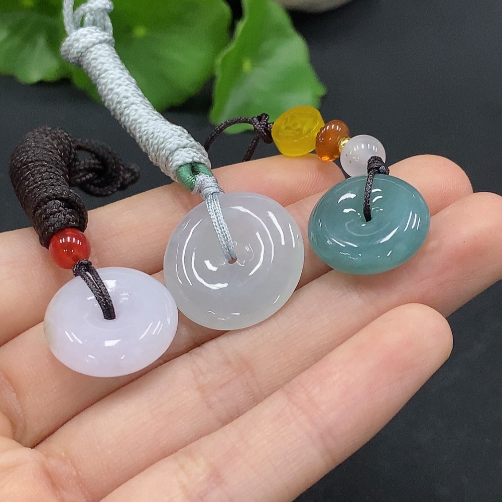 F33866399 Jadeite safety buckle pendant with non-A grade beads