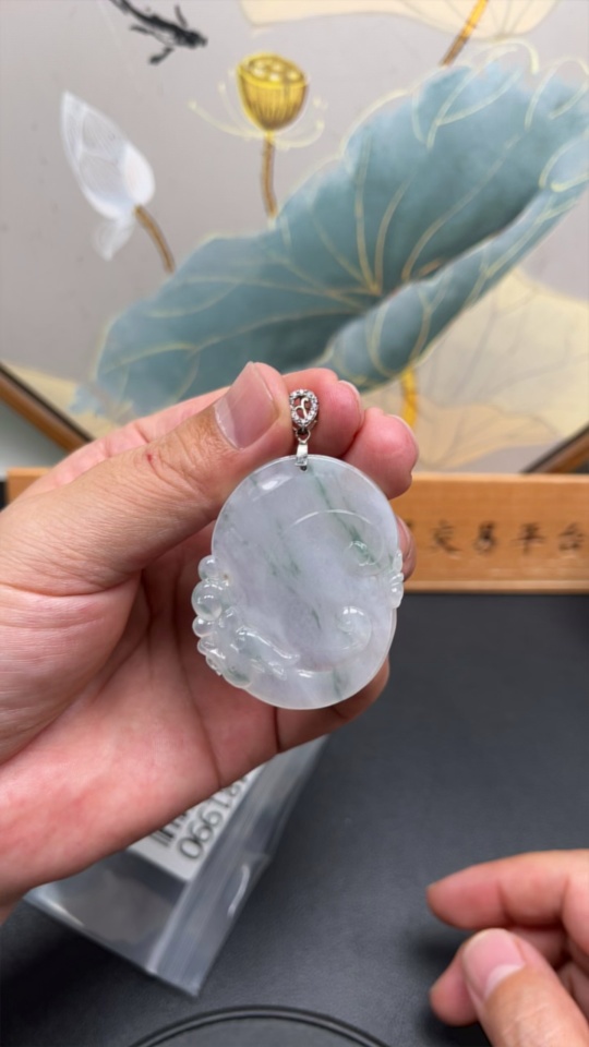 F22481990 JadeitePendant Ruyi Non-Gold Total Weight 22.615g