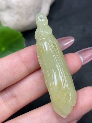 H33885333 Hetian Jade Pendant Magnolia Flower Undetermined Skin Color Cause Total Weight Approx. 12.8g