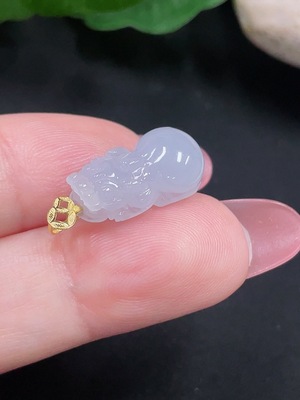 F34982765 Jadeite Pi Xiu Pendant 18K Gold Total Weight About 1.6g