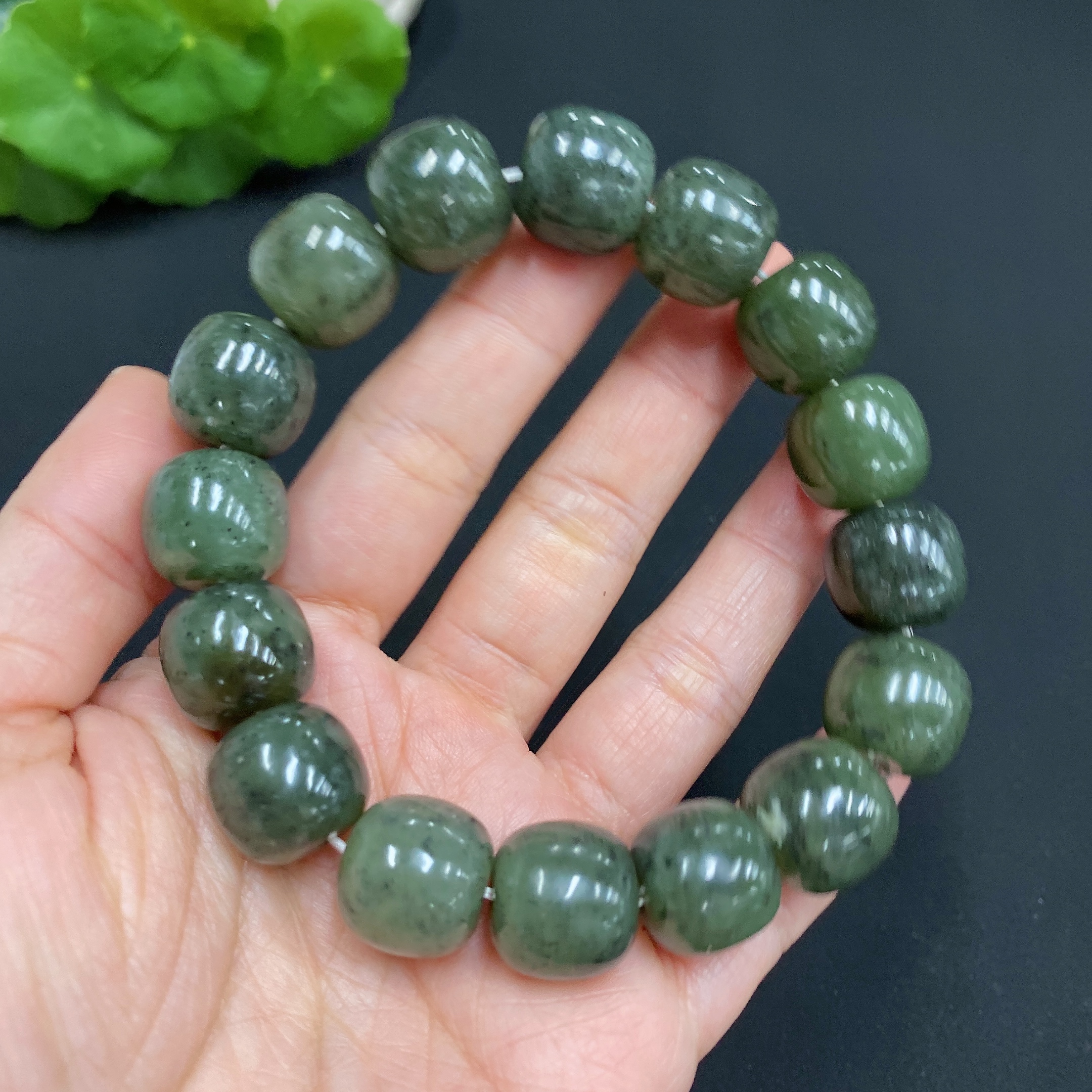 H29406436 Hetian Jade Bead Bracelet, approx. 13.8mm, total weight approx. 75.9g