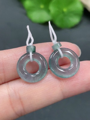 F21420554 Jadeite Donut Pendant