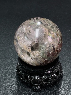 C43161069 水晶圆球摆件  可见有机物  货品总重约220.58克  卡54.3mm左右