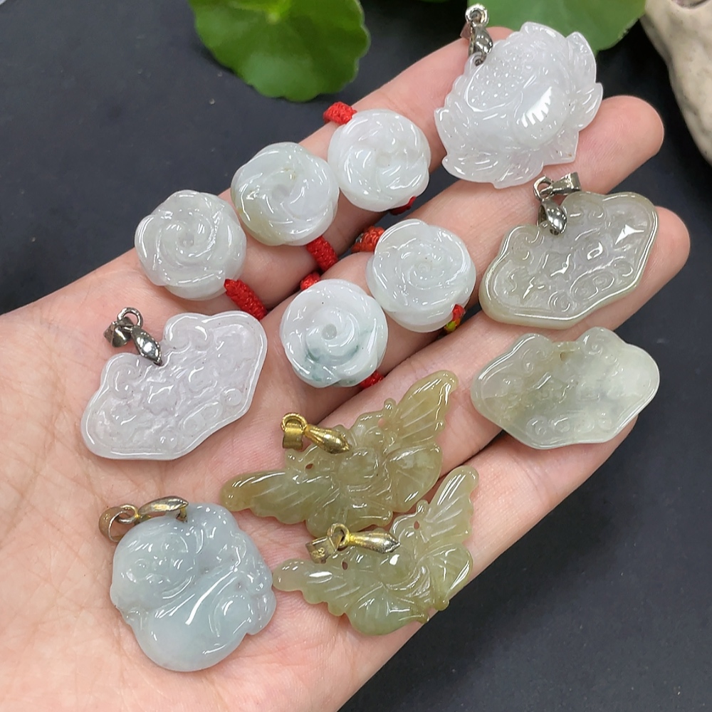 F16762352 Jadeite Pendant Non-Gold One Hand 12 Pieces