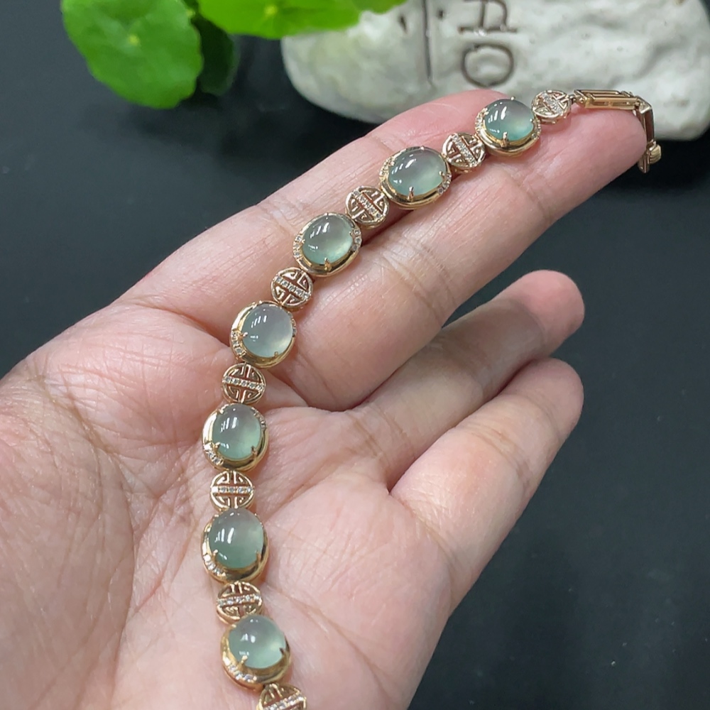 F35172266 Jadeite Cabochon Inlaid Bracelet, 18K Gold with Diamond Accents, Total Weight Approx. 11.6g