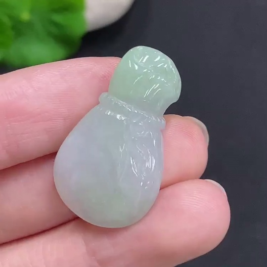 F33907607 Jadeite Money Bag Pendant, Total Weight Approx. 5.6g