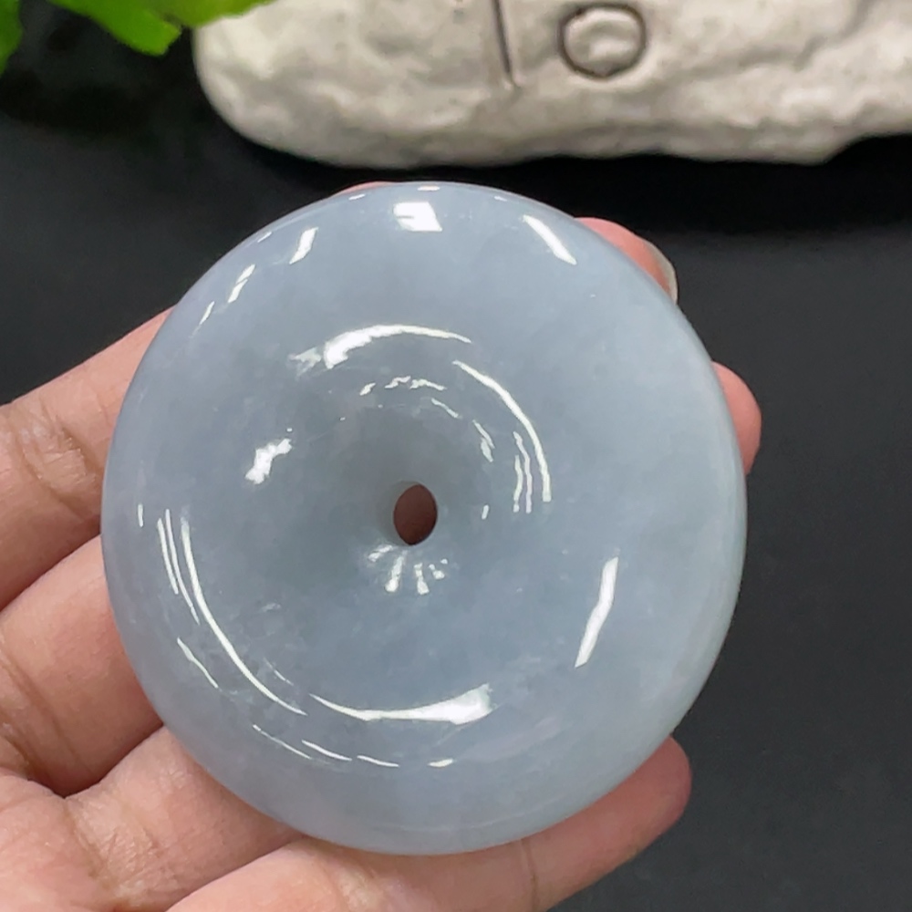 F34019132 Jadeite Safety Pendant, Total Weight Approximately 82.9g