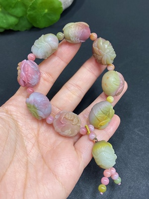 H30466783 Salt-source Agate 'Phoenix Amid Peonies' Bracelet