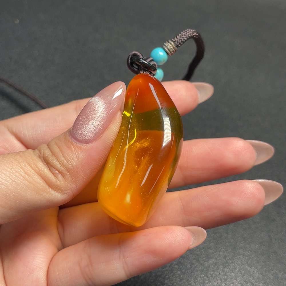 C34992979 Amber Honey Wax Pendant Non-Gold Total Weight Approx. 21.5g Including Rope