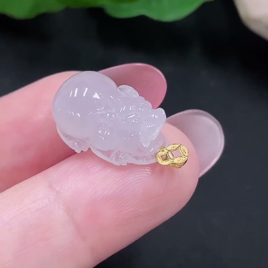 F34982763 Jadeite Pi Xiu Pendant with 18K Gold, Total Weight Approx. 2.5g