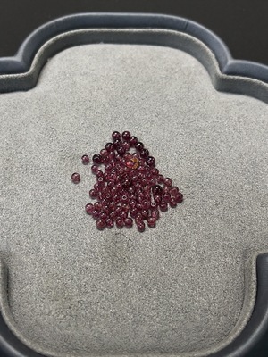 C46535984 石榴石散珠 非金 货品总重约4g 一手走 数量20+