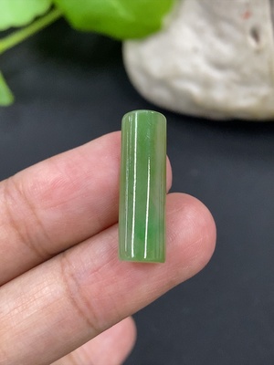 F46597760 翡翠戒面 货品总重约1.73g
