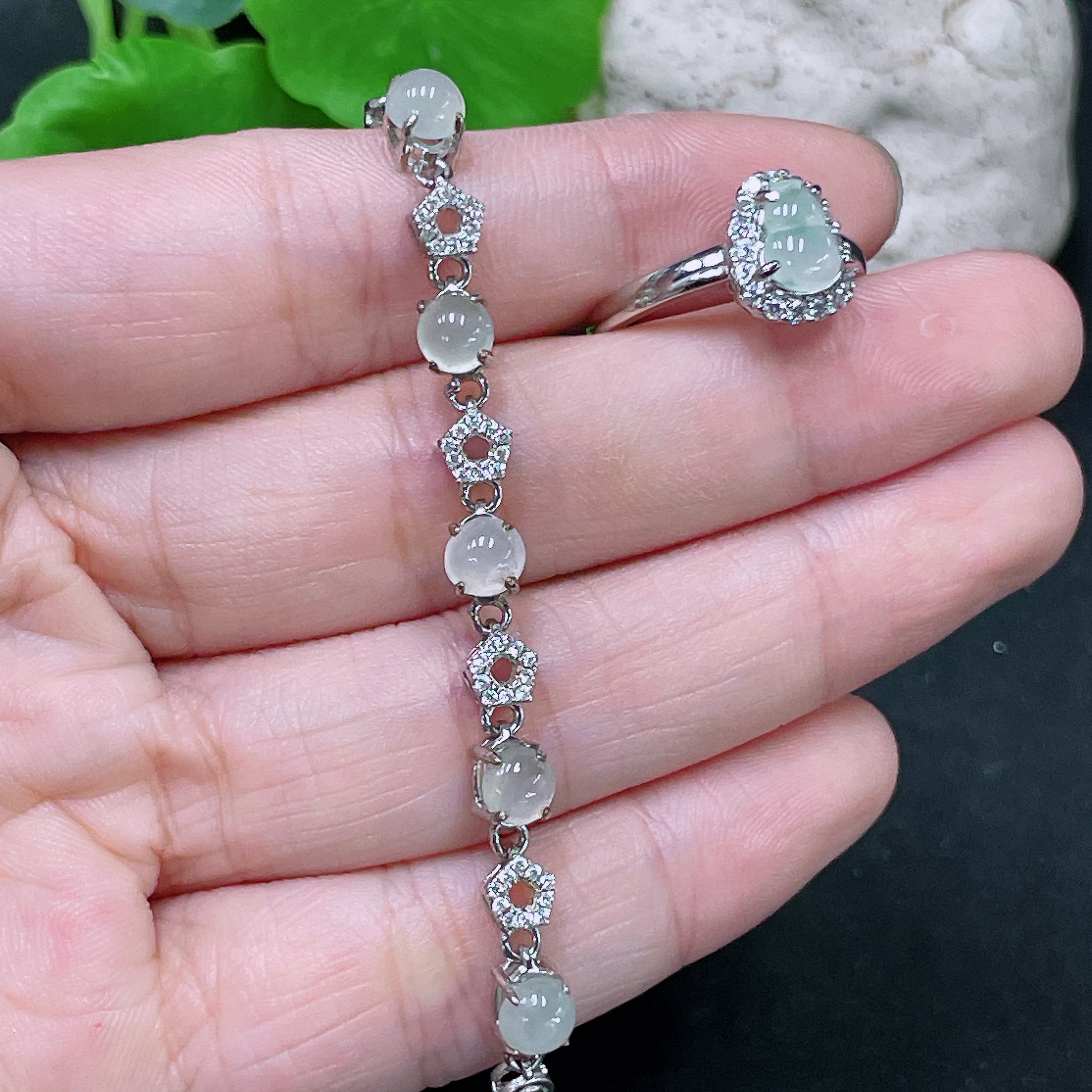 F33943542 Jadeite Cabochon Ring + Bracelet Set Non-Gold Setting Adjustable Size