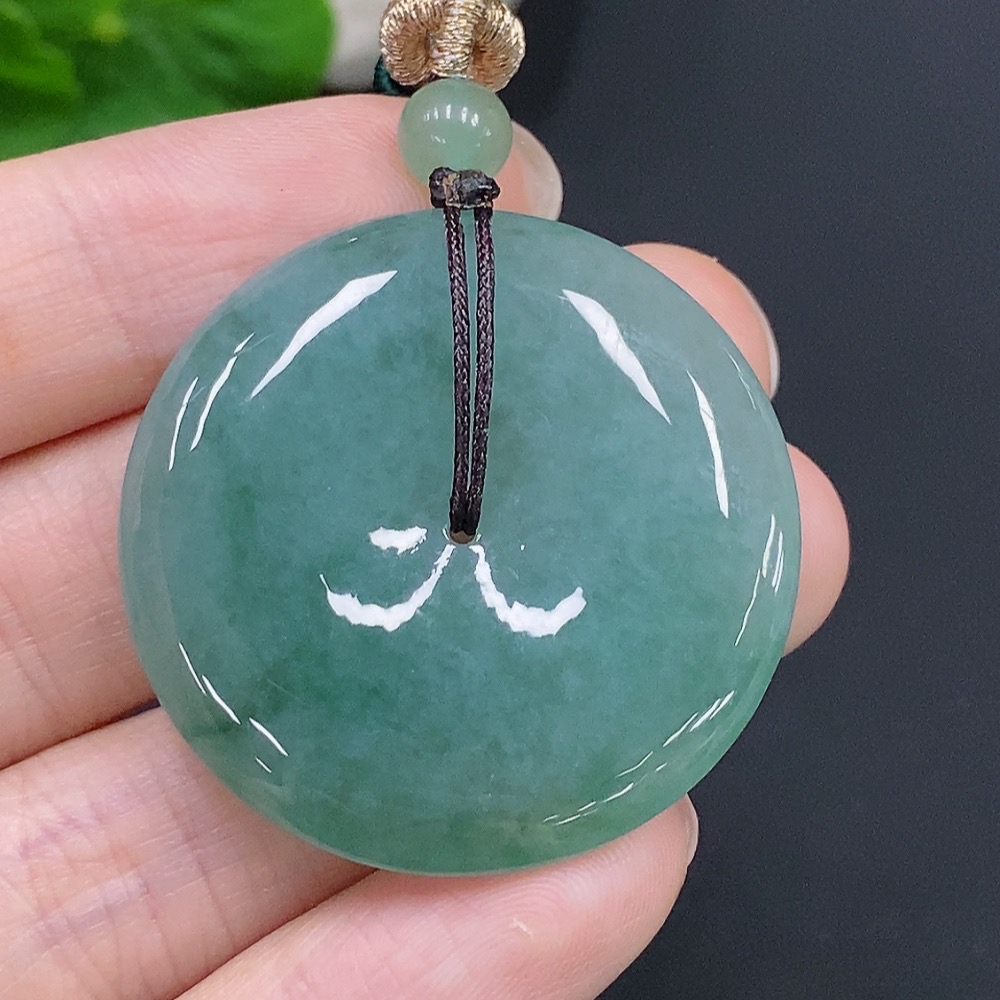 F28271430 Jadeite Safety Buckle with a total product weight of approximately 20.6 grams (including rope weight)