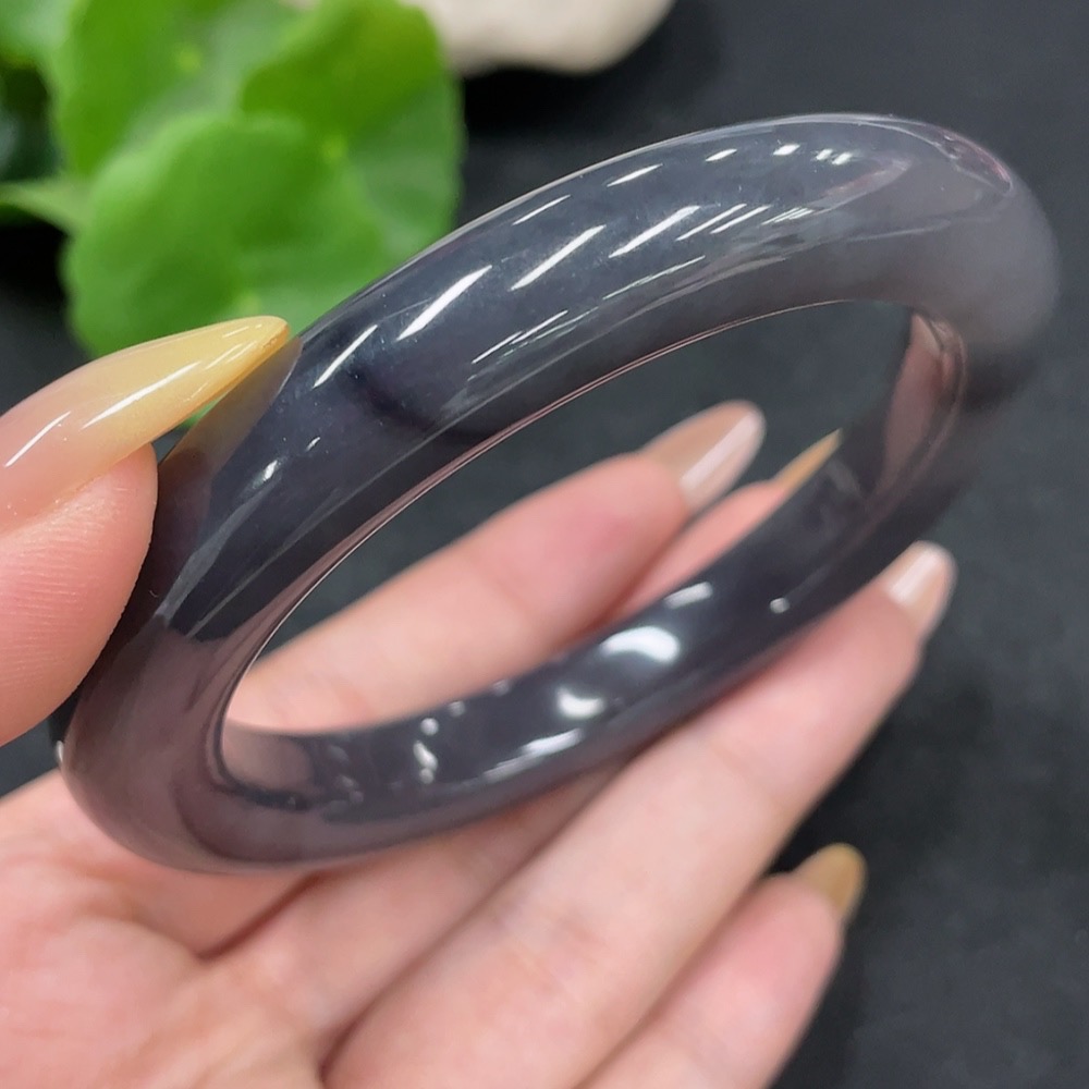 H31664486 Hetian Jade Round Bracelet Size 60.8 Total Weight Approx. 86.3g