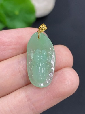 F42973603 翡翠富甲天下挂件 无印记,测金含量18K 货品总重约2.3g