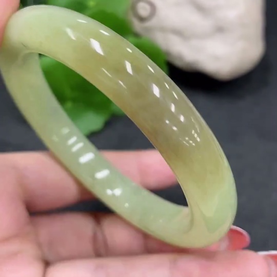 H34980554 Hetian Jade Round Bracelet Size 61 Total Weight Approx. 59.8g