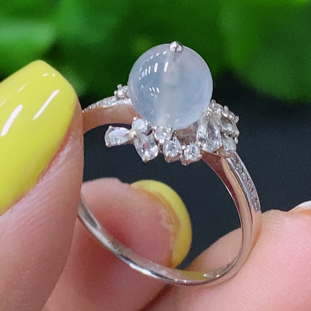 F28200631 Jadeite Inlaid Ring 18K Gold Size 13 Stone 6.5mm Approx. Total Weight 2.2g (Only Smallest Accent Stones Are Diamonds)