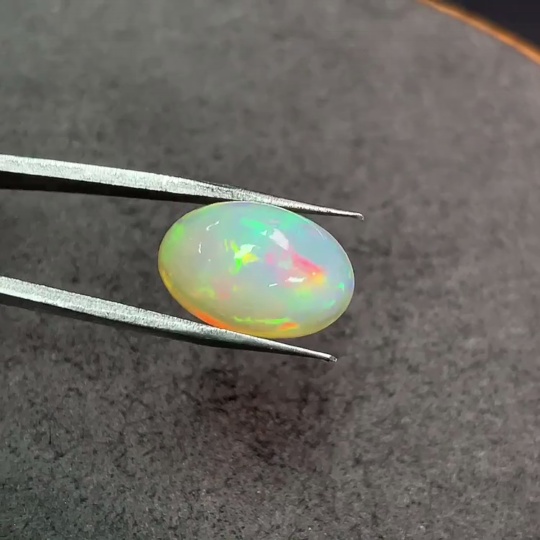C34038552 Opal Rough Stone Total Weight Approx. 7.77 Carats