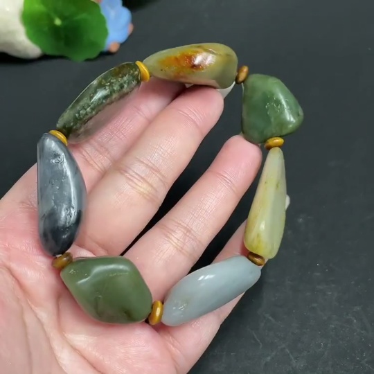 H28273682 Hetian Jade Bracelet (Undetermined Skin Color Origin, Total Weight Approx. 88.7g)