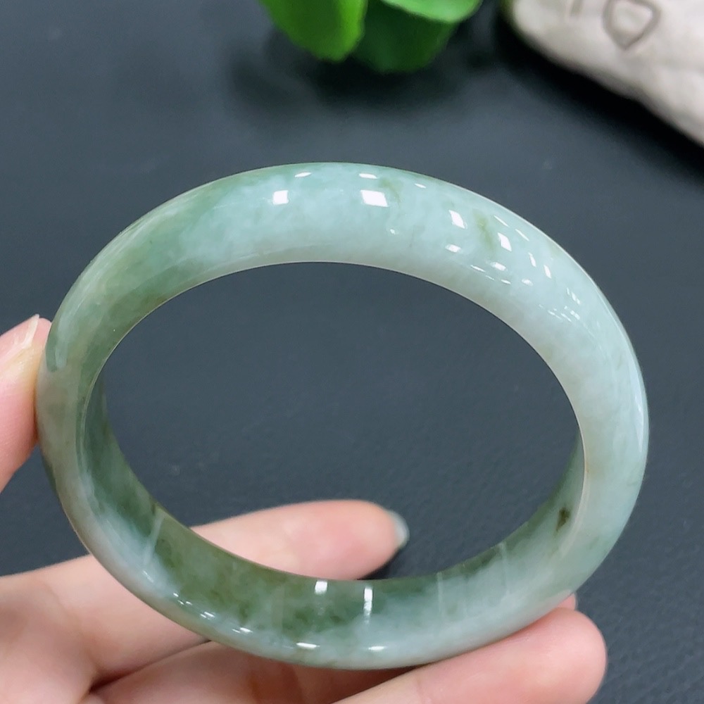 F22482090 Jadeite Bangle Size 57.8mm Total Weight 55.258g