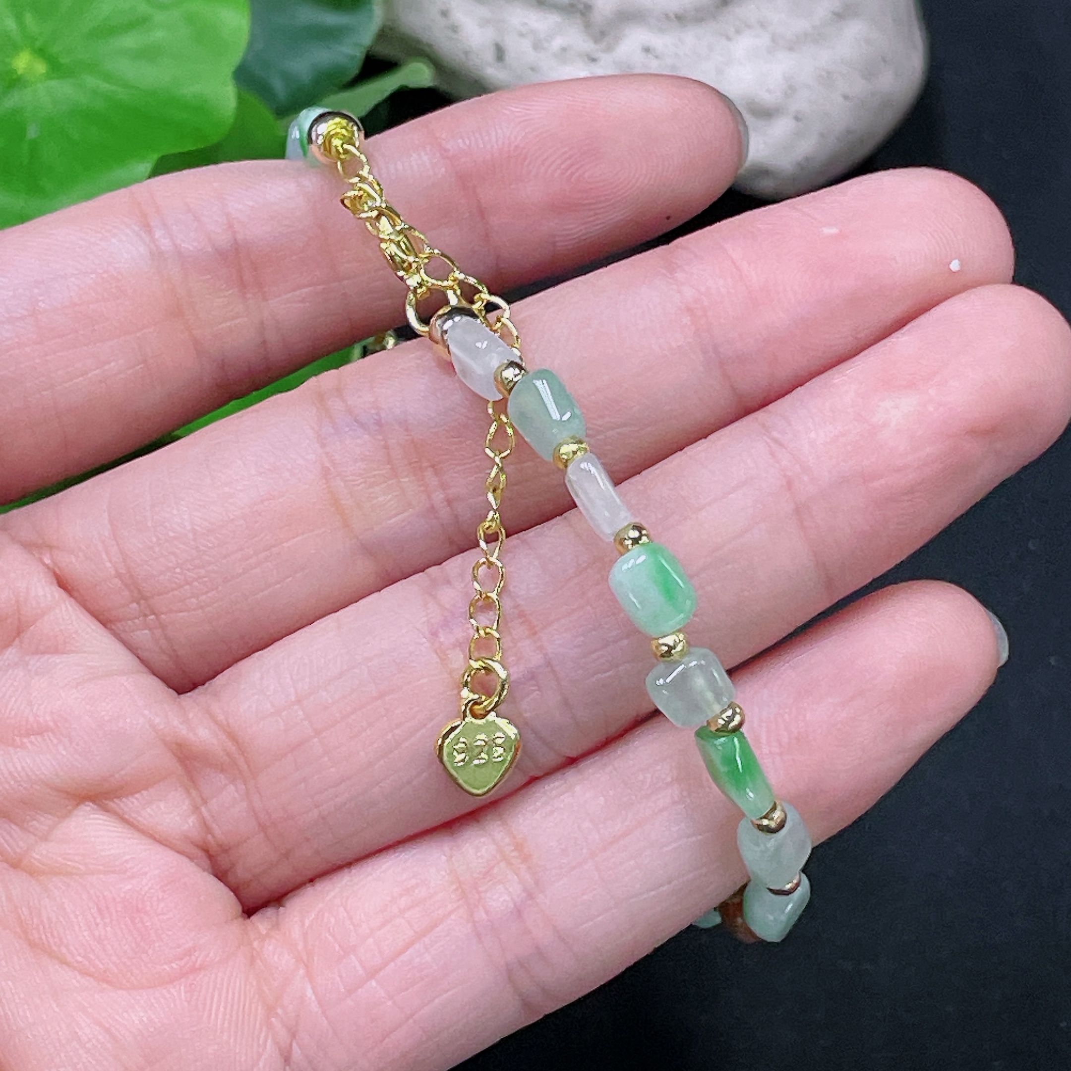 F33919914 Jadeite bracelet Non-gold Total weight approx. 6.7g (red and yellow color origin undetermined)