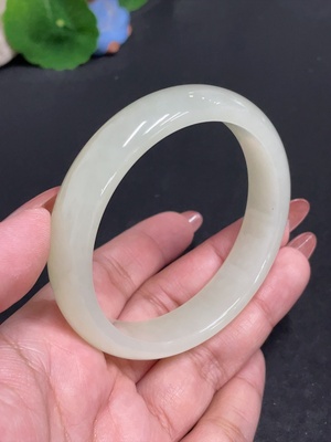H34011098 Hetian Jade Round Bracelet Size 49 Total Weight Approx. 49g