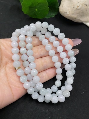 F35128005 Jadeite bead necklace, approximately 7.7mm, total weight about 69.1g