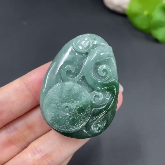 F20301055 Jadeite Pendant Antique Style Total Weight 39.874g