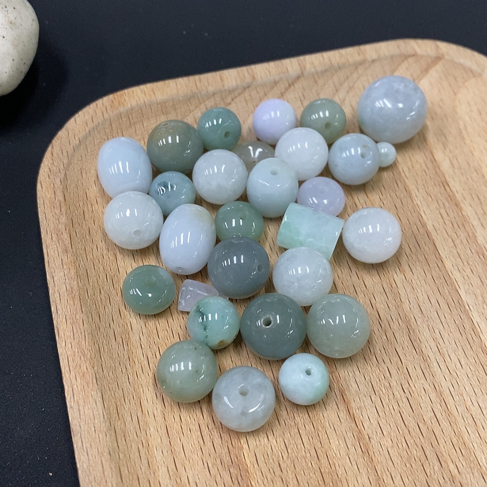 F30456122 Jadeite Pendant Sell as a Lot