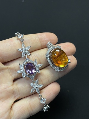 C46535632 琥珀蜜蜡+水晶饰品 非金 货品总重约11.2g 一手走