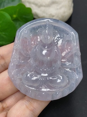 F42971604 翡翠千手观音挂件 货品总重约32.4克