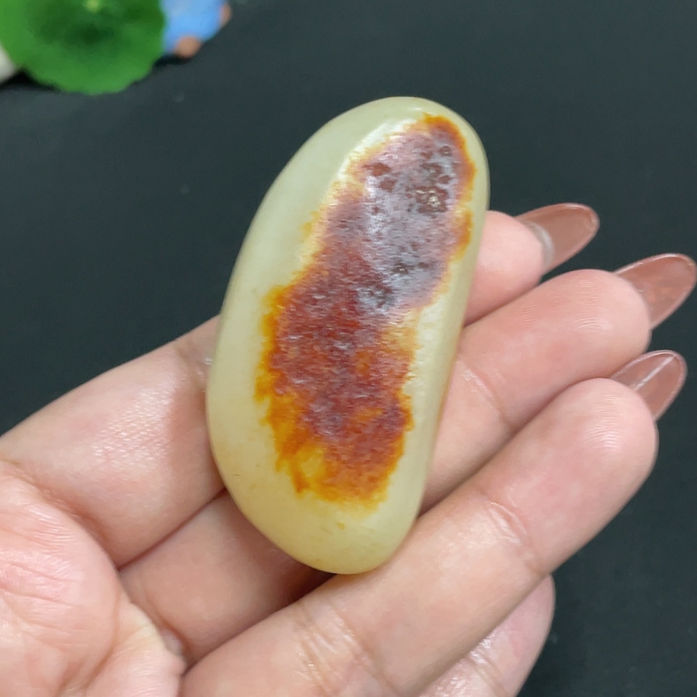 H34005619 Hetian Jade, undetermined skin color origin, total weight approximately 53.2g