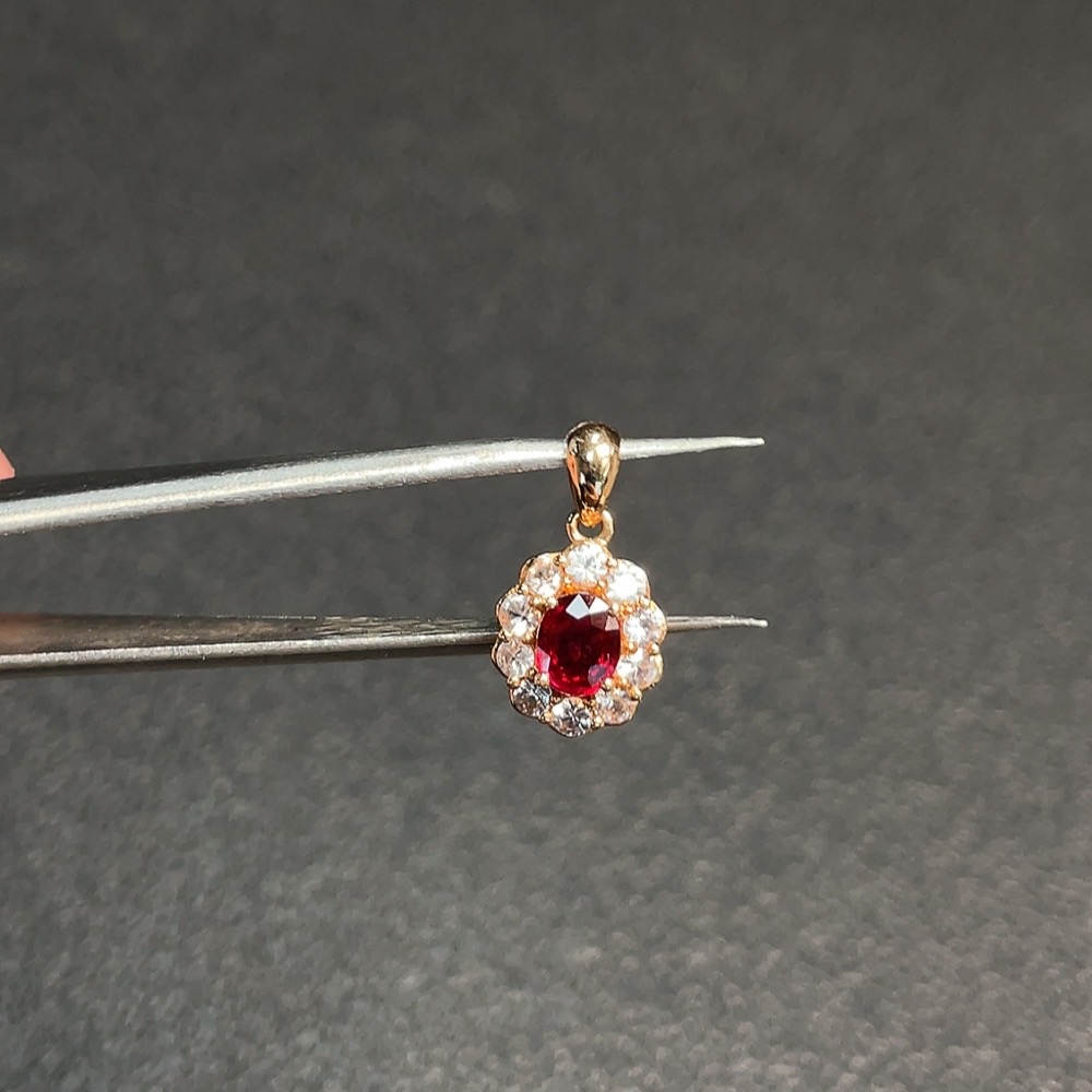 C33889067 18K Ruby Pendant Without Diamond Total Weight Approx. 1.4g