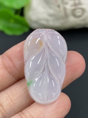 F42974297 翡翠叶子挂件 货品总重约3.2g
