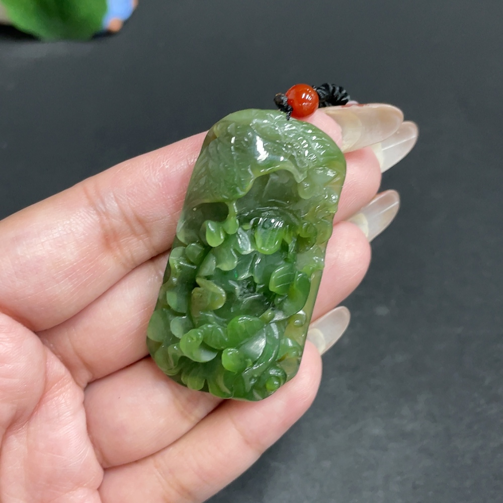 H29422516 Hetian Jade Pendant 'Blossoming Wealth'