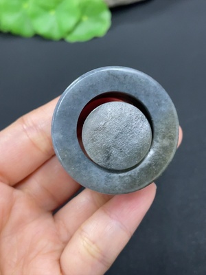 H40798100 Hetian Jade Thumb Ring, Size 31, Total Weight Approx. 66.1g, Undetermined Skin Color Origin